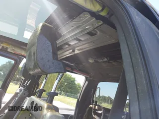 2014 Ford F-250 XL с VIN 1FT7W2BT7EEA32163, выставлен на аукционе IAAI как лот 41813550 с пробегом 140 061 миль миль и . История ставок и продаж доступна на DreamBid. Изображение 19.