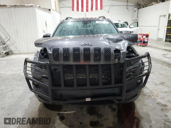 2020 Jeep Cherokee Trailhawk z VIN 1C4PJMBX5LD591873, wystawiony jako Copart lot #54308695 z przebiegiem 34 615 mil mil oraz Szkoda całkowita • Salvage title. Historia ofert i sprzedaży dostępna na DreamBid. Obrazek 5.