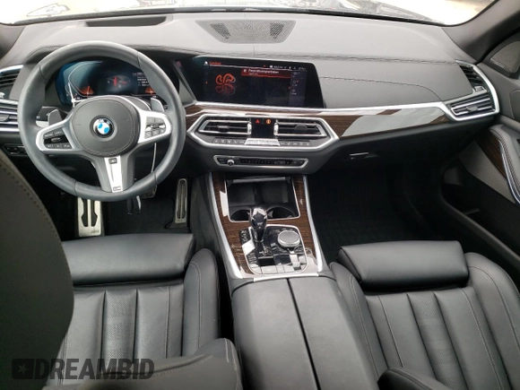 2020 BMW X5 xDrive40i with VIN 5UXCR6C01LLL79996, listed as a Copart auction lot 45992843 with 31,092 mi miles. Bid and sale history available at carsss.com. Image 8.