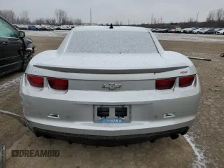 2010 Chevrolet Camaro 2LT z VIN 2G1FC1EV0A9168569, wystawiony jako Copart lot #44438265 z przebiegiem 128 999 mil mil oraz Szkoda całkowita • Salvage title. Historia ofert i sprzedaży dostępna na DreamBid. Obrazek 6.