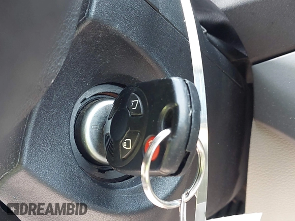 2013 Ford Escape SE с VIN 1FMCU0GX0DUD08753, выставлен на аукционе IAAI как лот 41674828 с пробегом 149 850 миль миль и . История ставок и продаж доступна на DreamBid. Изображение 11.