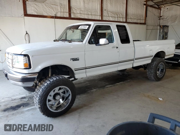 1997 Ford F-250 с VIN 1FTHX26F8VEA18584, выставлен на аукционе Copart как лот 58829945 с пробегом 337 016 миль миль и Списание • Salvage title. История ставок и продаж доступна на DreamBid. Изображение 1.
