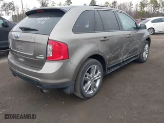 2012 Ford Edge SEL with VIN 2FMDK3J9XCBA67679, listed as a IAAI auction lot 41690401 with 191,536 mi miles. Bid and sale history available at carsss.com. Image 4.