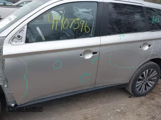 2020 Mitsubishi Outlander ES z VIN JA4AZ3A32LZ026792, wystawiony jako IAAI lot #41907596 z przebiegiem 145 638 mil mil oraz . Historia ofert i sprzedaży dostępna na DreamBid. Obrazek 19.