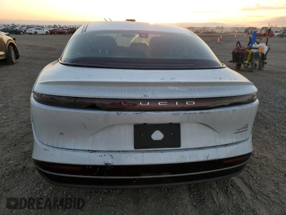 2023 Lucid Air Touring z VIN 50EA1TEA3PA002281, wystawiony jako Copart lot #82719864 z przebiegiem Nie podano mil oraz Szkody całkowita. Historia ofert i sprzedaży dostępna na DreamBid. Obrazek 6.