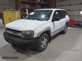 2004 Chevrolet TrailBlazer LS with VIN 1GNDT13S542348373, listed as a IAAI auction lot 41948483 with 226,375 mi miles. Bid and sale history available at carsss.com. Image 2.
