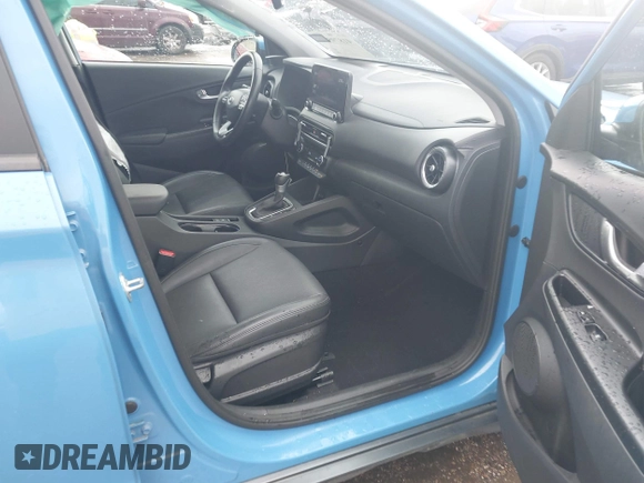 2022 Hyundai Kona Limited with VIN KM8K53A33NU913545, listed as a IAAI auction lot 41879560 with 21,416 mi miles. Bid and sale history available at carsss.com. Image 5.