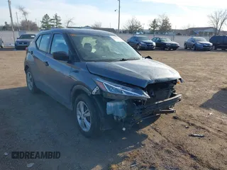 2022 Nissan Kicks S z VIN 3N1CP5BVXNL501537, wystawiony jako IAAI lot #41625552 z przebiegiem 95 180 mil mil oraz . Historia ofert i sprzedaży dostępna na DreamBid. Obrazek 1.