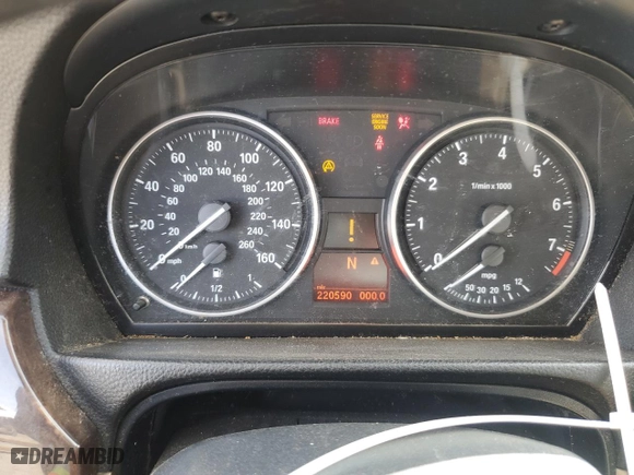 2011 BMW 3 Series 328i with VIN WBAPH5G57BNM73015, listed as a Copart auction lot 43430085 with 220,590 mi miles and Salvage Title. Bid and sale history available at carsss.com. Image 9.