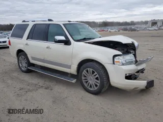 2007 Lincoln Navigator z VIN 5LMFU285X7LJ14762, wystawiony jako Copart lot #46508085 z przebiegiem 170 923 mil mil oraz Szkoda całkowita • Salvage title. Historia ofert i sprzedaży dostępna na DreamBid. Obrazek 4.