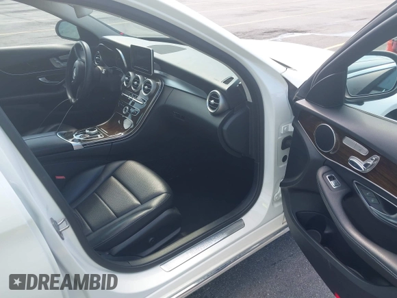 2018 Mercedes-Benz C 300 с VIN WDDWF4JB3JR403019, выставлен на аукционе IAAI как лот 42660482 с пробегом 96 374 миль миль и . История ставок и продаж доступна на DreamBid. Изображение 5.