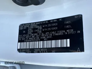 2024 Toyota Highlander LE z VIN 5TDKDRAH7RS534676, wystawiony jako Copart lot #57361405 z przebiegiem 11 321 mil mil oraz Czysty tytuł • Clean title. Historia ofert i sprzedaży dostępna na DreamBid. Obrazek 10.