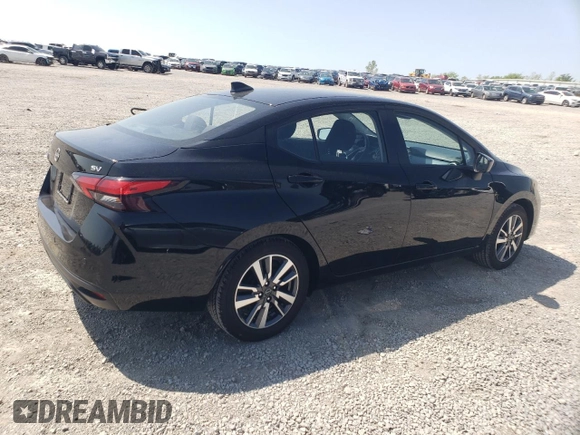 2023 Nissan Versa SV z VIN 3N1CN8EV5PL838140, wystawiony jako Copart lot #54653655 z przebiegiem 53 664 mil mil oraz Szkoda całkowita • Salvage title. Historia ofert i sprzedaży dostępna na DreamBid. Obrazek 3.
