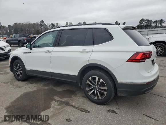 2022 Volkswagen Tiguan S with VIN 3VV0B7AX7NM026759, listed as a Copart auction lot 45546335 with 32,349 mi miles and Salvage Title. Bid and sale history available at carsss.com. Image 2.