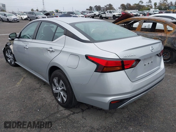 2021 Nissan Altima 2.5 S with VIN 1N4BL4BV5MN382492, listed as a IAAI auction lot 41743644 with 51,123 mi miles. Bid and sale history available at carsss.com. Image 3.