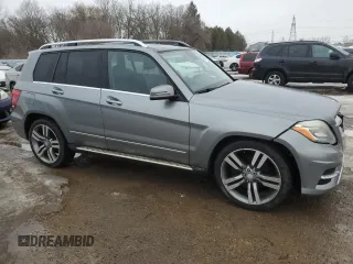 2013 Mercedes-Benz GLK 250 with VIN WDCGG0EB2DG102623, listed as a Copart auction lot 45491145 with 393,461 mi miles and Clean Title. Bid and sale history available at DreamBid. Image 4.