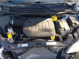 2015 Chrysler Town & Country Touring with VIN 2C4RC1BG4FR755536, listed as a IAAI auction lot 41769040 with 118,393 mi miles and . Bid and sale history available at DreamBid. Image 10.