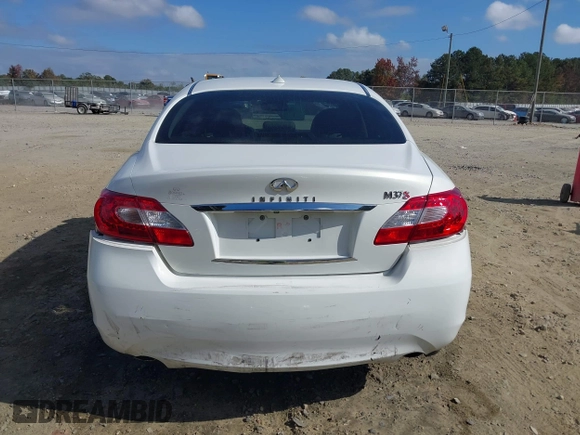 2012 Infiniti M37 with VIN JN1BY1AP6CM333466, listed as a IAAI auction lot 40723440 with 156,102 mi miles. Bid and sale history available at carsss.com. Image 16.