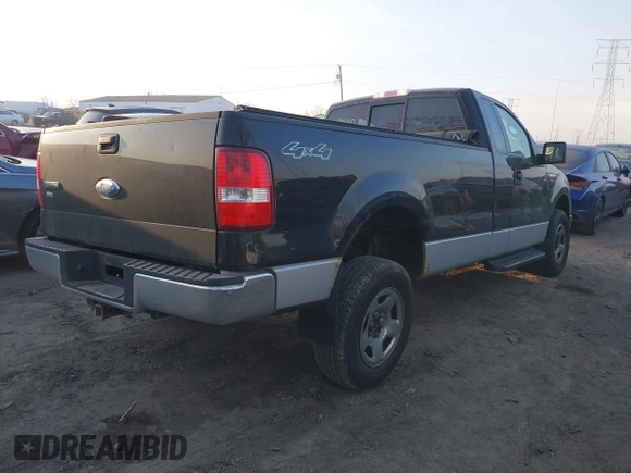 2006 Ford F-150 XL with VIN 1FTRF14W26NA53532, listed as a IAAI auction lot 41792110 with 115,264 mi miles. Bid and sale history available at carsss.com. Image 4.