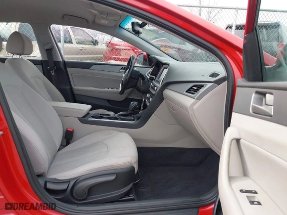 2019 Hyundai Sonata SEL with VIN 5NPE34AF6KH815932, listed as a IAAI auction lot 41930035 with 93,543 mi miles. Bid and sale history available at carsss.com. Image 5.