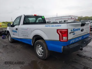 2016 Ford F-150 XL with VIN 1FTMF1C85GKD27709, listed as a IAAI auction lot 42027553 with 188,534 mi miles. Bid and sale history available at carsss.com. Image 3.
