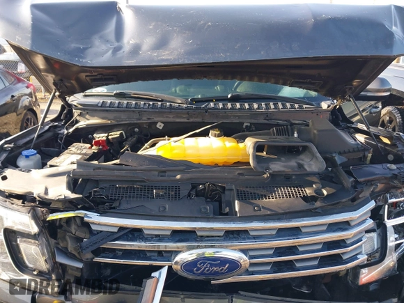2018 Ford Expedition XLT with VIN 1FMJU1JT8JEA36400, listed as a IAAI auction lot 41918560 with 106,682 mi miles and . Bid and sale history available at DreamBid. Image 10.