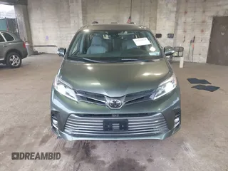 2018 Toyota Sienna XLE with VIN 5TDDZ3DC4JS200214, listed as a IAAI auction lot 41791876 with 49,842 mi miles. Bid and sale history available at carsss.com. Image 13.