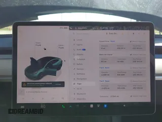2023 Tesla Model 3 с VIN 5YJ3E1EA9PF587476, выставлен на аукционе IAAI как лот 41744170 с пробегом 27 541 миль миль и . История ставок и продаж доступна на DreamBid. Изображение 17.