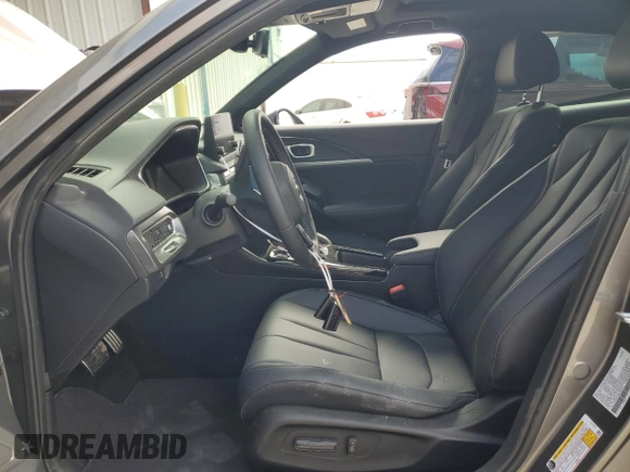 2024 Acura Integra w/A-Spec Package z VIN 19UDE4H39RA002377, wystawiony jako Copart lot #42515054 z przebiegiem 3565 mil mil oraz Szkody całkowita. Historia ofert i sprzedaży dostępna na DreamBid. Obrazek 7.