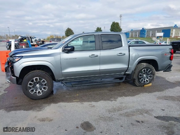 2023 Chevrolet Colorado 4WD Z71 with VIN 1GCPTDEK6P1137701, listed as a IAAI auction lot 40774940 with 10,818 mi miles. Bid and sale history available at carsss.com. Image 14.