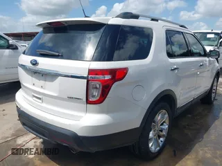 2014 Ford Explorer XLT with VIN 1FM5K7D84EGB67934, listed as a IAAI auction lot 42424640 with 174,131 mi miles and . Bid and sale history available at DreamBid. Image 4.