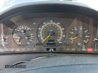 1994 Mercedes-Benz SL with VIN WDBFA63E1RF100599, listed as a Copart auction lot 51619785 with 111,720 mi miles and Clean title. Bid and sale history available at DreamBid. Image 9.