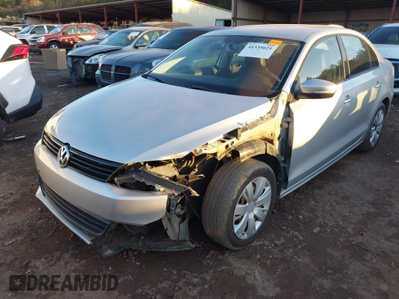 2012 Volkswagen Jetta Sedan SE w/Convenience & Sunroof with VIN 3VWDX7AJ5CM123272, listed as a IAAI auction lot 41335021 with 195,961 mi miles. Bid and sale history available at carsss.com. Image 2.