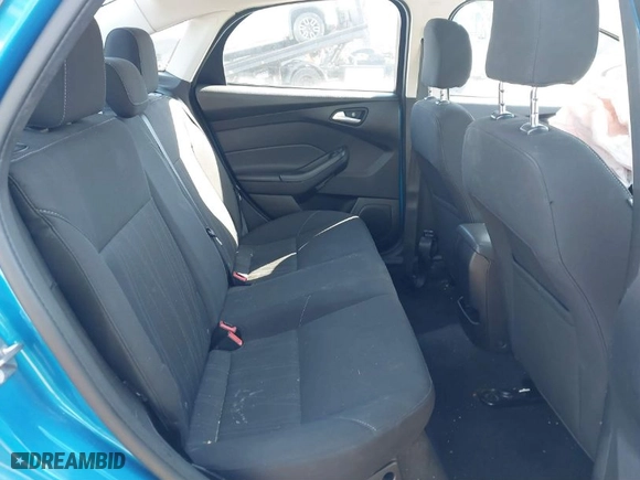 2015 Ford Focus SE with VIN 1FADP3F25FL200831, listed as a IAAI auction lot 41785206 with 141,139 mi miles. Bid and sale history available at carsss.com. Image 8.