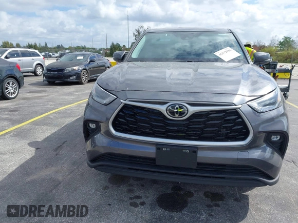 2023 Toyota Highlander L z VIN 5TDKDRAH7PS509046, wystawiony jako IAAI lot #41572986 z przebiegiem 50 039 mil mil oraz . Historia ofert i sprzedaży dostępna na DreamBid. Obrazek 12.