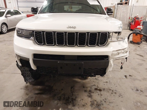 2024 Jeep Grand Cherokee Limited with VIN 1C4RJKBG1R8563129, listed as a IAAI auction lot 42289044 with 29,655 mi miles and . Bid and sale history available at DreamBid. Image 6.