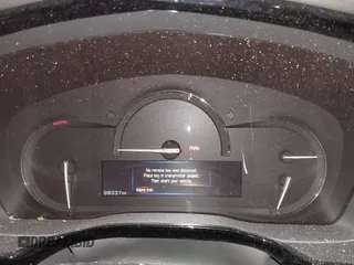 2017 Cadillac XT5 Premium Luxury AWD with VIN 1GYKNERS0HZ229310, listed as a IAAI auction lot 41776005 with 98,337 mi miles. Bid and sale history available at carsss.com. Image 7.