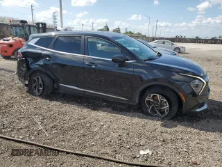 2024 Kia Sportage LX with VIN KNDPU3DF2R7257765, listed as a Copart auction lot 53635485 with 27,112 mi miles and Non Repairable. Bid and sale history available at DreamBid. Image 4.