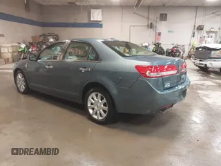 2012 Lincoln MKZ z VIN 3LNHL2GC1CR837698, wystawiony jako IAAI lot #41877061 z przebiegiem 129 411 mil mil oraz . Historia ofert i sprzedaży dostępna na DreamBid. Obrazek 3.
