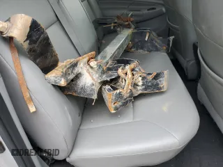 2013 Toyota Tacoma z VIN 5TFMU4FN5DX010469, wystawiony jako Copart lot #55607015 z przebiegiem 140 849 mil mil oraz Szkoda całkowita • Salvage title. Historia ofert i sprzedaży dostępna na DreamBid. Obrazek 12.