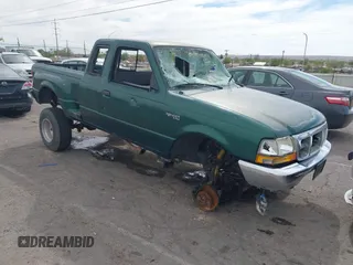 2000 Ford Ranger XL with VIN 1FTZR15V8YPB56331, listed as a IAAI auction lot 42072088 with 106,999 mi miles. Bid and sale history available at carsss.com. Image 1.