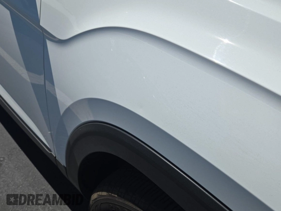 2023 Volkswagen Atlas SE z VIN 1V2HR2CA4PC526289, wystawiony jako IAAI lot #42734426 z przebiegiem 46 454 mil mil oraz . Historia ofert i sprzedaży dostępna na DreamBid. Obrazek 8.