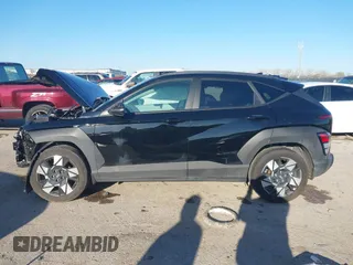 2025 Hyundai Kona SEL with VIN KM8HB3AB8SU224929, listed as a IAAI auction lot 41745377 with 10,160 mi miles. Bid and sale history available at carsss.com. Image 14.