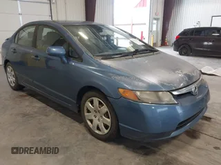 2008 Honda Civic LX z VIN 1HGFA16528L048207, wystawiony jako IAAI lot #42472611 z przebiegiem 184 448 mil mil oraz . Historia ofert i sprzedaży dostępna na DreamBid. Obrazek 1.