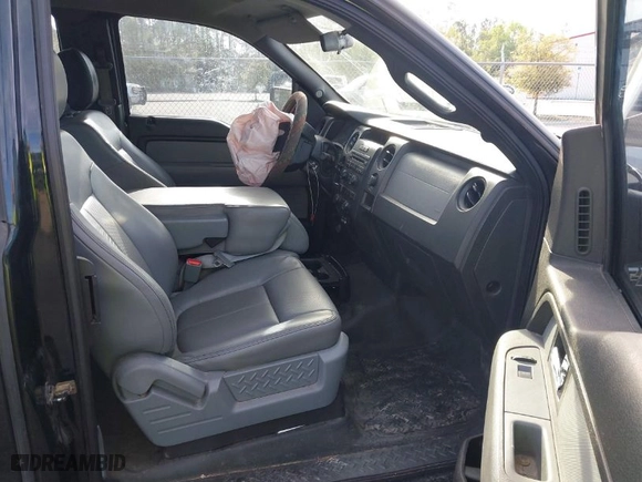 2014 Ford F-150 XL with VIN 1FTEX1CM4EKG06516, listed as a IAAI auction lot 41877641 with 202,729 mi miles. Bid and sale history available at carsss.com. Image 5.