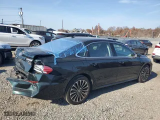2022 Volkswagen Passat 2.0T Limited Edition with VIN 1VWBA7A39NC005420, listed as a Copart auction lot 76749014 with 32,603 mi miles and Salvage Title. Bid and sale history available at carsss.com. Image 3.