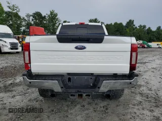 2021 Ford F-250 XL with VIN 1FT8W2BTXMEC41464, listed as a Copart auction lot 61588905 with 131,973 mi miles and Salvage title. Bid and sale history available at DreamBid. Image 6.