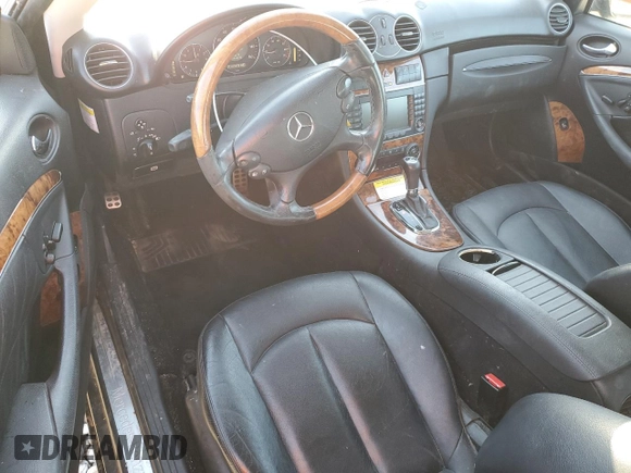 2008 Mercedes-Benz CLK 350 z VIN WDBTJ56H88F238626, wystawiony jako Copart lot #49378635 z przebiegiem 165 378 mil mil oraz Szkoda całkowita • Salvage title. Historia ofert i sprzedaży dostępna na DreamBid. Obrazek 8.