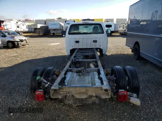 2014 Ford F-550 XL with VIN 1FDUF5GTXEEA62220, listed as a Copart auction lot 80396924 with 130,587 mi miles and Clean Title. Bid and sale history available at carsss.com. Image 10.