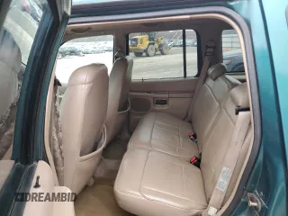 1998 Ford Explorer XLT z VIN 1FMZU32P7WUC59363, wystawiony jako Copart lot #83879354 z przebiegiem 304 490 mil mil oraz Czysty tytuł • Clean title. Historia ofert i sprzedaży dostępna na DreamBid. Obrazek 11.